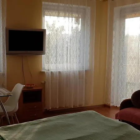 Wynajem Pokoi Barka Zdzislaw Barbuzynski Hostel Orunia