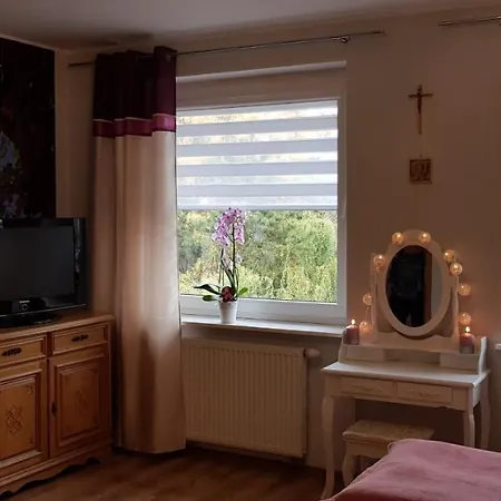 Wynajem Pokoi Barka Zdzislaw Barbuzynski Hostel *
